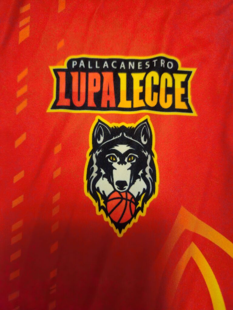 La stemma di Lupa Lecce